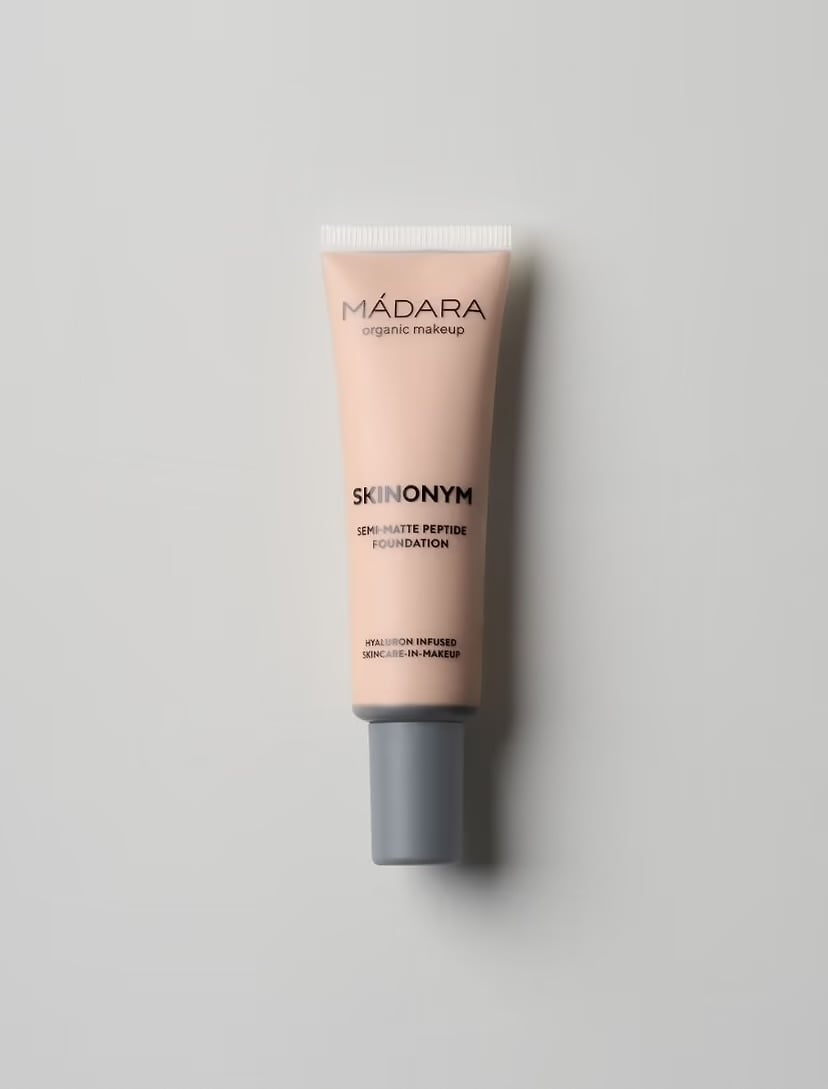 MADARA Organic Skincare SKINONYM Semi-Matte Peptide Foundation, #30 ROSE IVORY