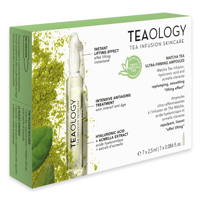 Verpackung von TEAOLOGY Matcha Tea Ultra-Firming Ampoules mit Text zu Lifting-Effekt, Anti-Aging-Behandlung und Hyaluronsäure.