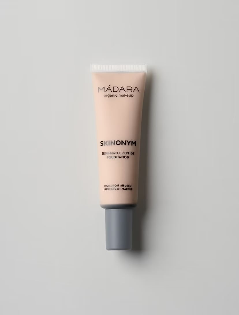 MADARA Organic Skincare SKINONYM Semi-Matte Peptide Foundation, #20 IVORY