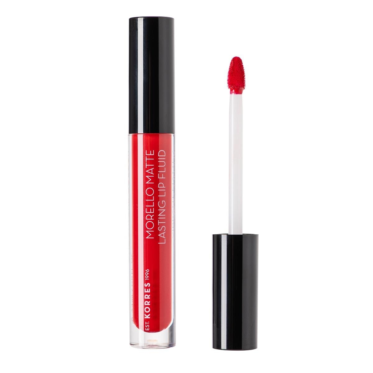 Korres Morello Matte Lasting Lip Fluid in Rot, geöffnete Verpackung mit Applikator.