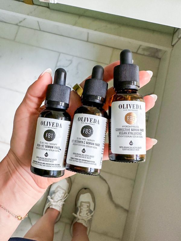 OLIVEDA F81 AHA + HT Serum