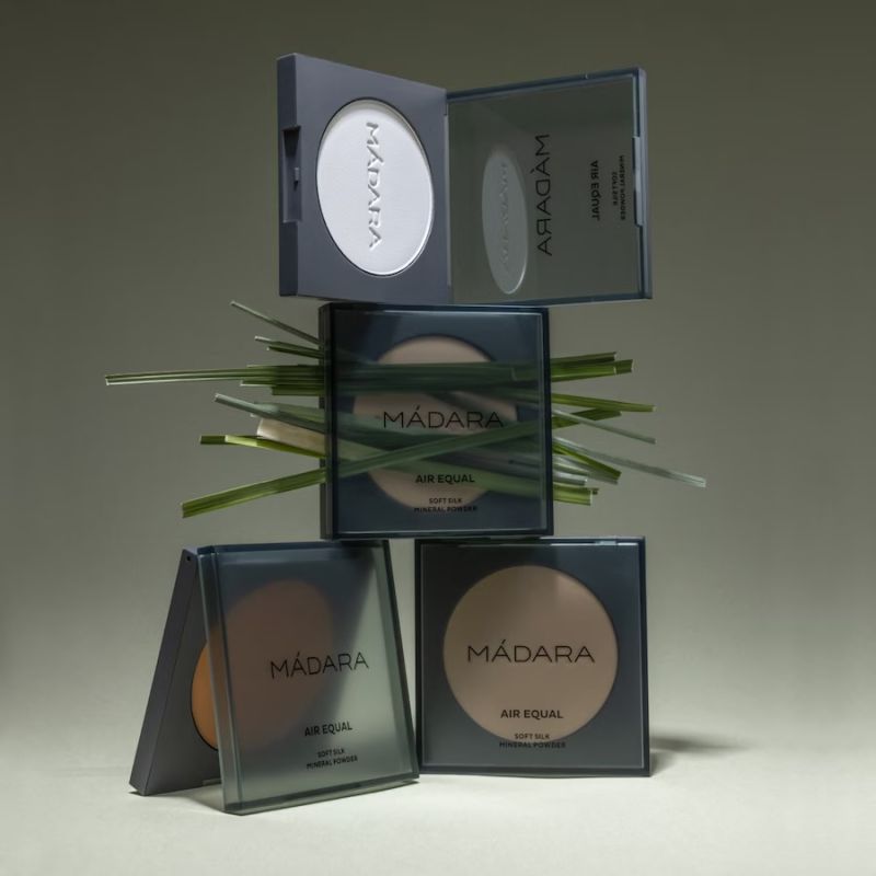 MADARA Organic… MADARA Organic Skincare AIR EQUAL Soft Silk Mineral Powder, #2 BEIGE