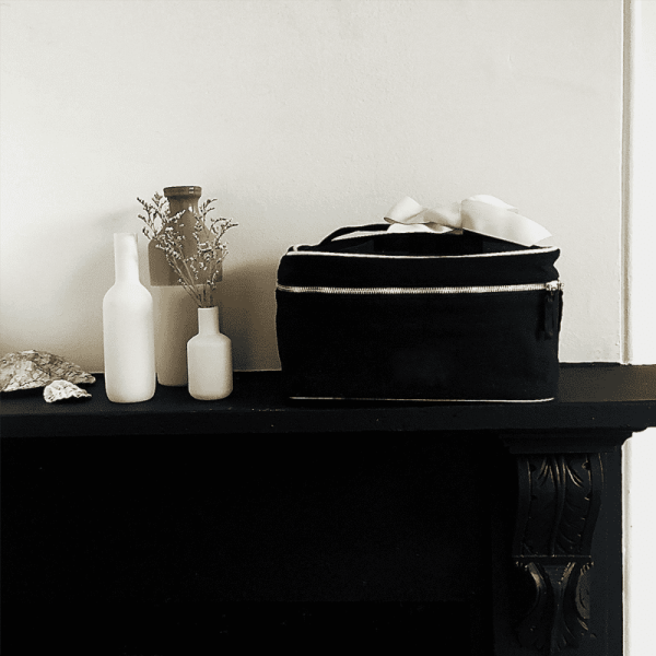 Bag-all Large beauty box without text, black