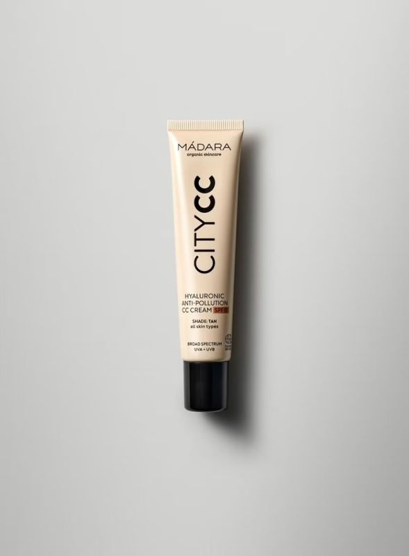 MADARA Organic… MADARA Organic Skincare CITY CC Hyaluronic Anti-pollution CC cream SPF15 - TAN