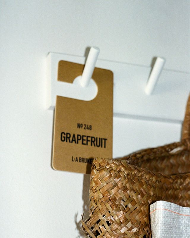 L:A BRUKET No. 248 Fragrance Tag Grapefruit