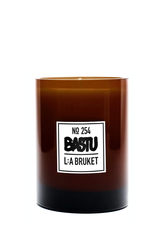 L:A BRUKET No. 254 Scented Candle Bastu 260 g