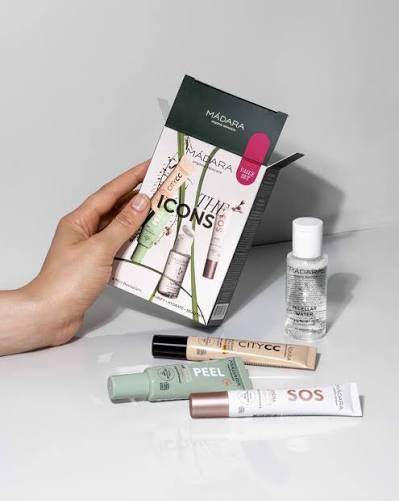 MADARA Organic… MADARA Organic Skincare The Icons Set  - LIGHT