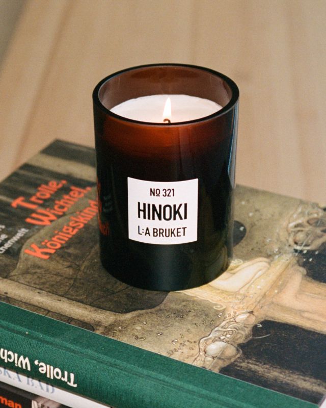 L:A BRUKET No. 321 Scented Candle Hinoki 260g Duftkerze